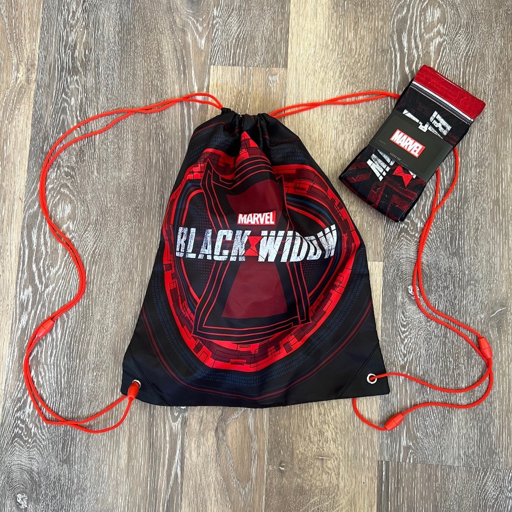 Marvel Black Widow Bundle
